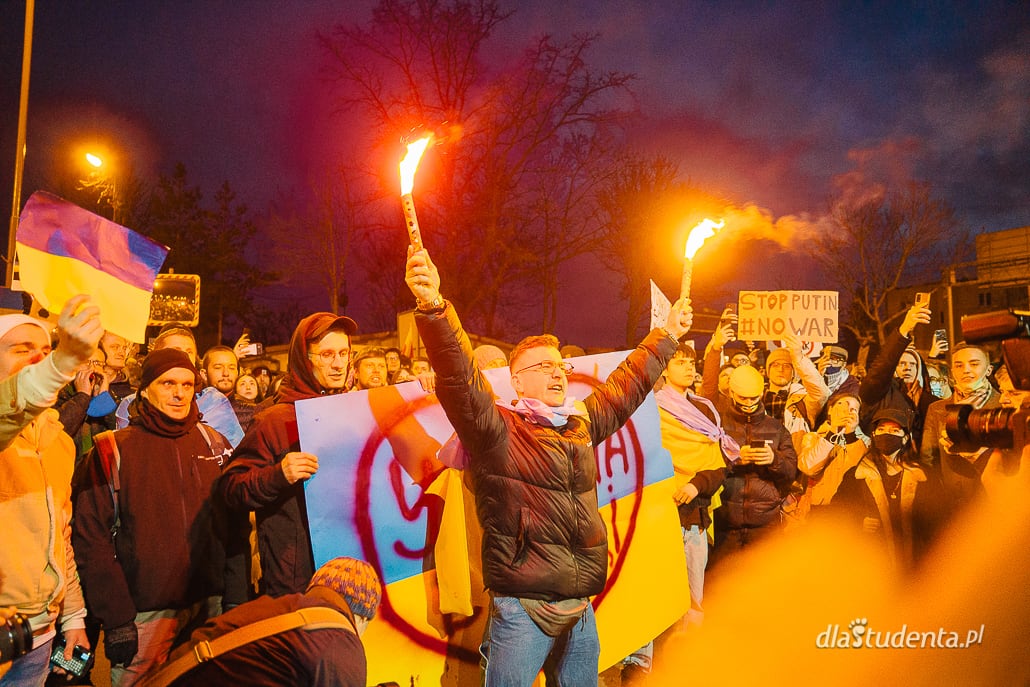 Solidarnie z Ukrainą - manifestacja poparcia w Poznaniu  - zdjęcie nr 2