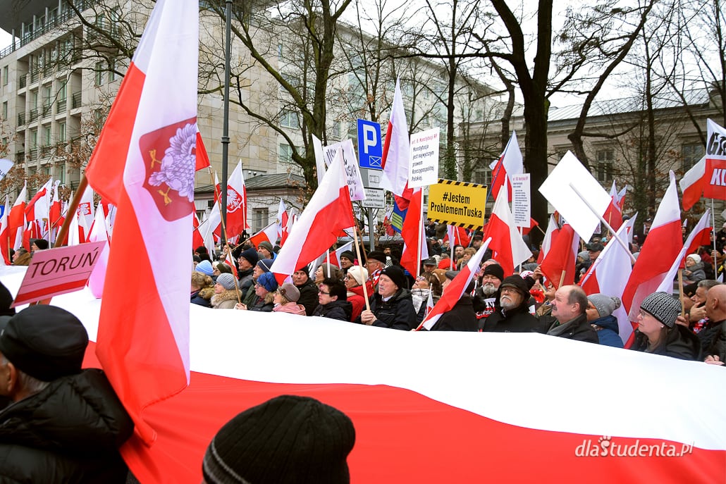Protest Wolnych Polaków w Warszawie - zdjęcie nr 8