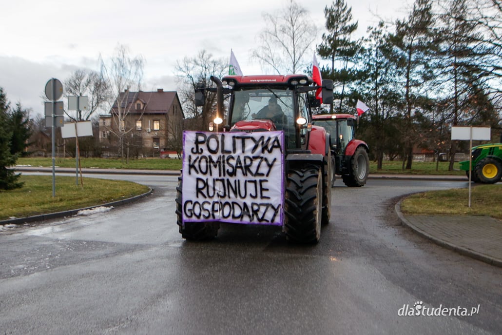 Ogólnopolski protest rolników z udzialem wiceministra Michała Kołodziejczaka  - zdjęcie nr 10