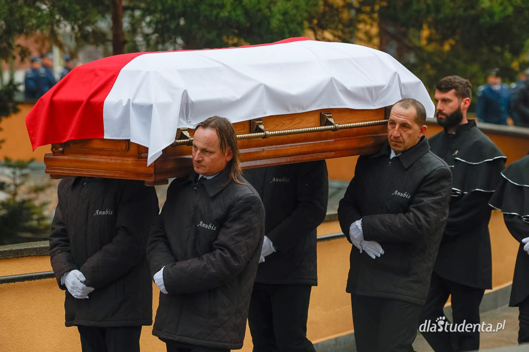 Uroczystości pogrzebowe po zastrzeleniu policjanów we Wrocławiu - zdjęcie nr 5