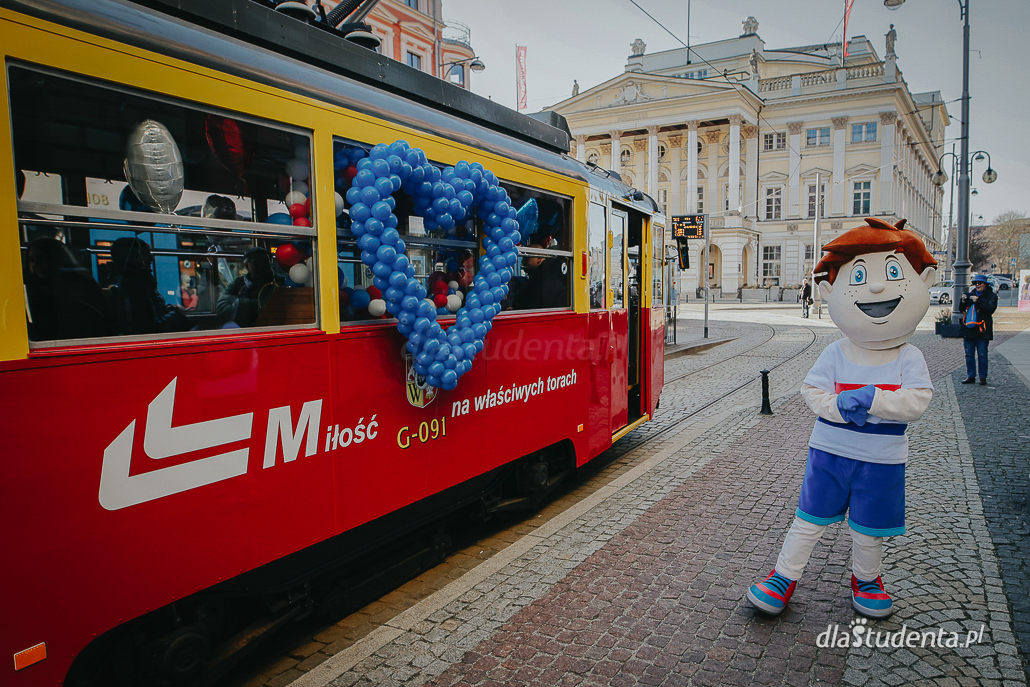  Walentynkowy tramwaj we Wrocławiu  - zdjęcie nr 8