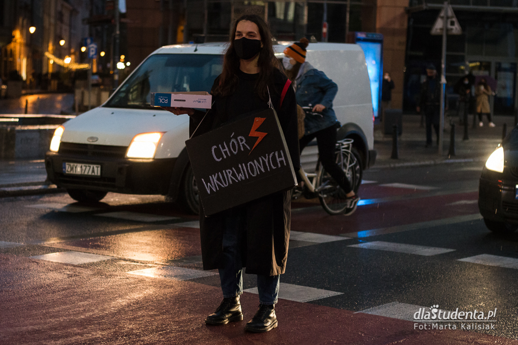 Strajk Kobiet: Błyskawice na ulice  - zdjęcie nr 2