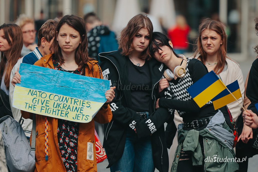  Za wolność Naszą i Waszą - protest młodzieży we Wrocławiu - zdjęcie nr 6