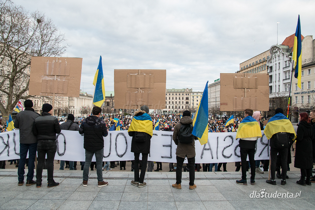 Solidarni z Ukrainą - manifestacja pokojowa w Poznaniu  - zdjęcie nr 9