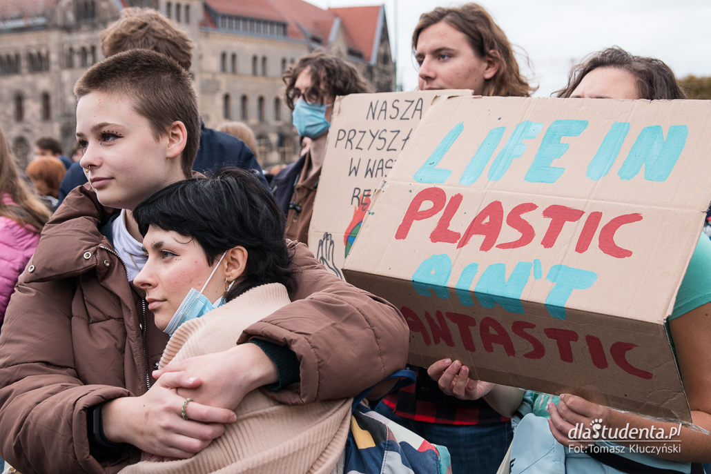 Młodzieżowy Strajk Klimatyczny w Poznaniu  - zdjęcie nr 9