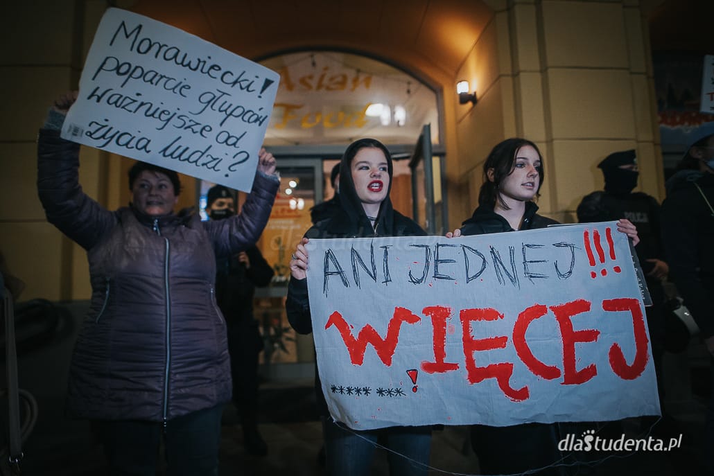 Macie krew na rękach - manifestacja we Wrocławiu  - zdjęcie nr 12