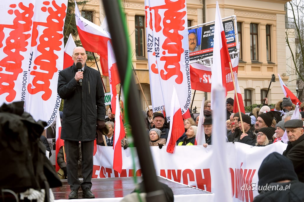 Protest Wolnych Polaków w Warszawie - zdjęcie nr 9