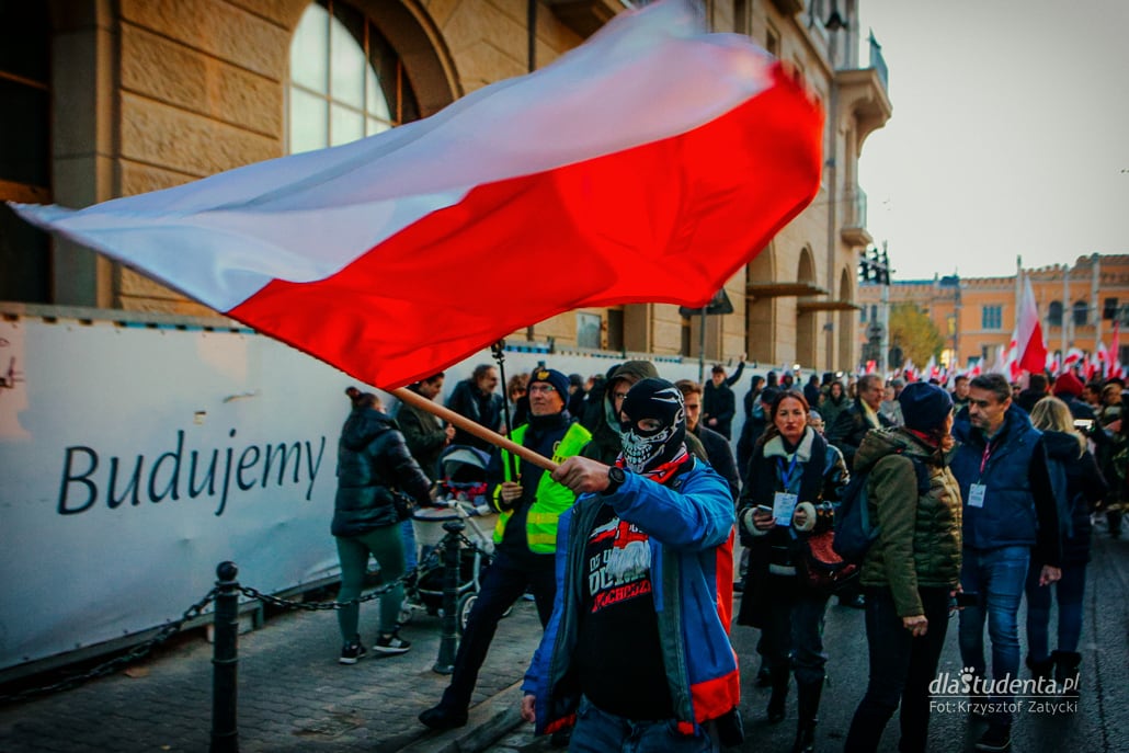  "Polak w Polsce gospodarzem" - Marsz Niepodległości we Wrocławiu  - zdjęcie nr 2