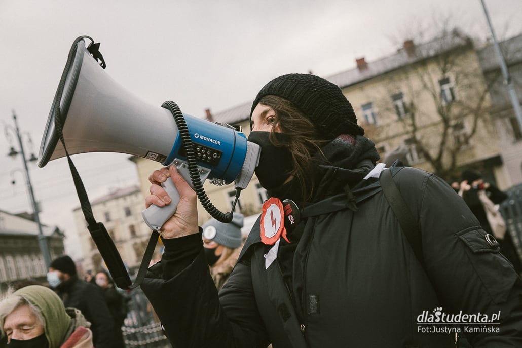 Strajk Kobiet: Mamy prawo! - manifestacja w Krakowie - zdjęcie nr 3