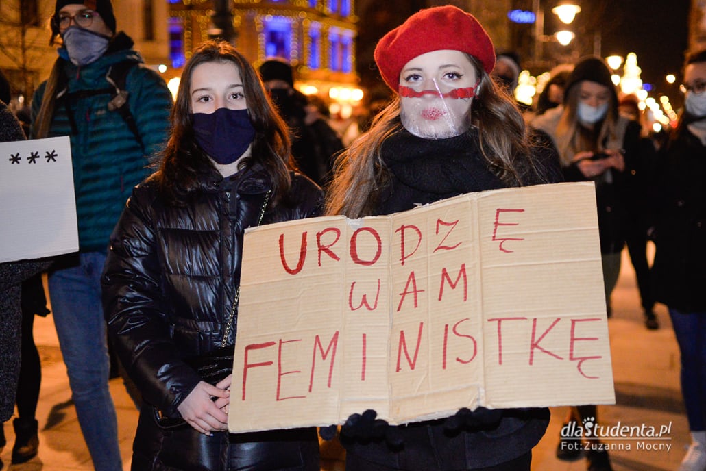 Strajk Kobiet 2021: Spontaniczny spacer w Łodzi - zdjęcie nr 3