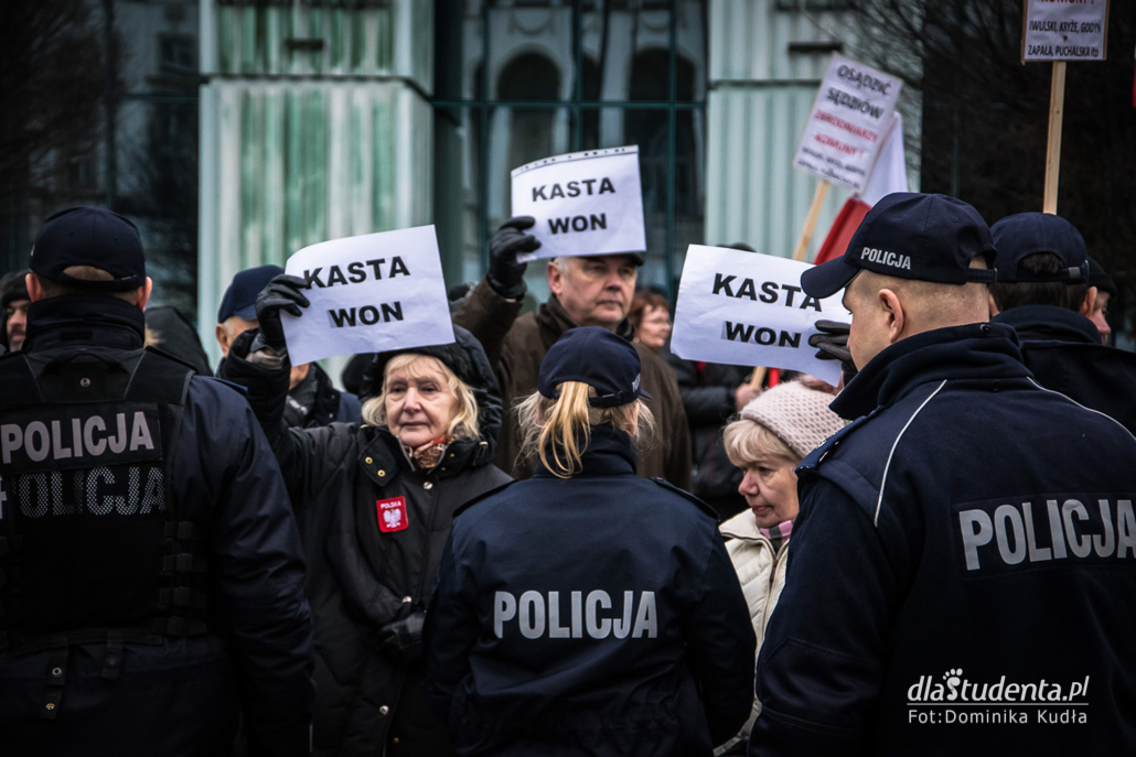  "Marsz Tysiąca Tóg" - Protest sędziów w Warszawie - zdjęcie nr 5
