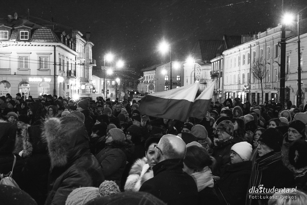 Światełko pamięci dla Pawła Adamowicza w Lublinie - zdjęcie nr 9