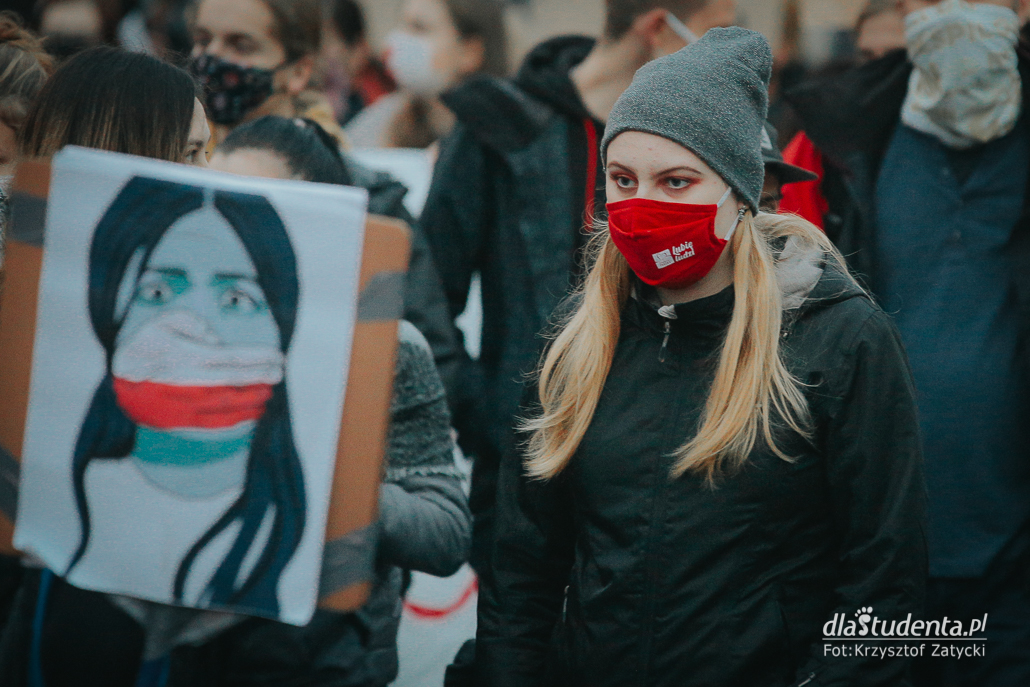 Strajk Kobiet: Marsz Ośmiu Gwiazd we Wrocławiu - zdjęcie nr 8