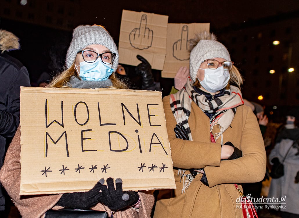 Solidarnie z mediami - protest w Warszawie - zdjęcie nr 5