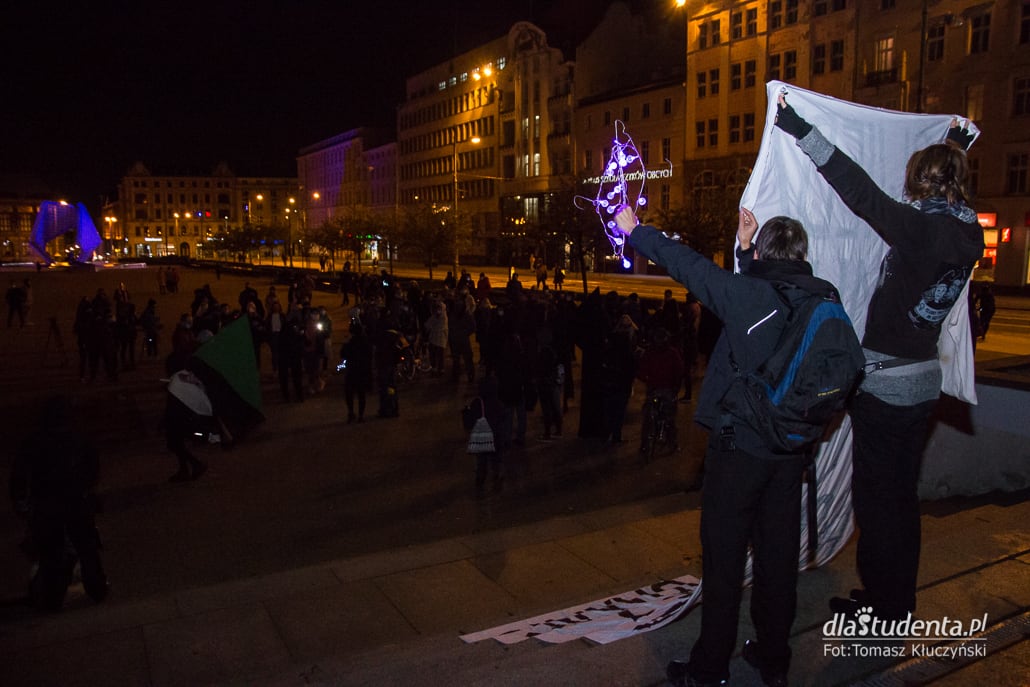 Spacerkiem po aborcję. Nigdy nie będziesz szła sama - manifestacja w Poznaniu - zdjęcie nr 8