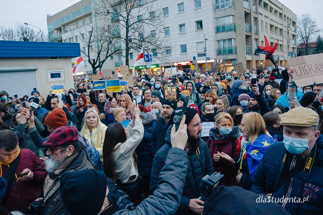 Solidarnie z Ukrainą - manifestacja poparcia w Poznaniu  - zdjęcie nr 4
