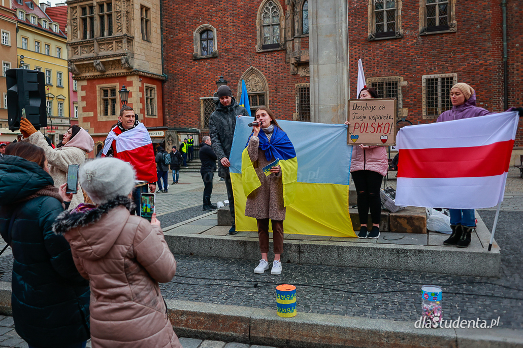 Solidarni z Ukrainą: NIE dla wojny - manifestacja poparcia we Wrocławiu  - zdjęcie nr 6