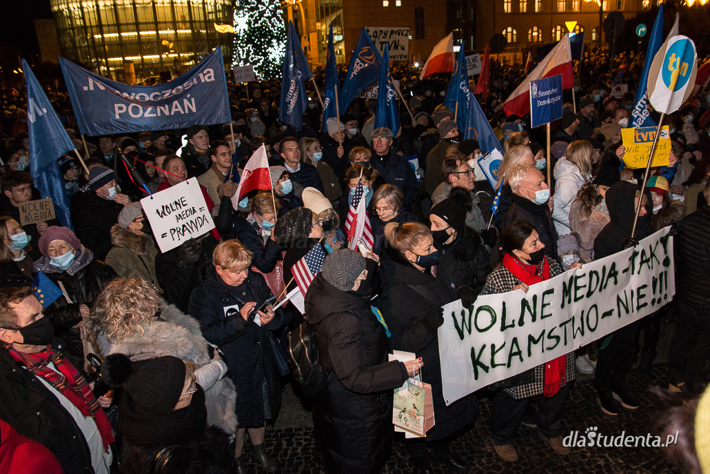 Wolne Media - protest w Poznaniu  - zdjęcie nr 11