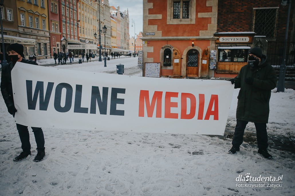 Wolne Media - Wolni Ludzie - manifestacja we Wrocławiu - zdjęcie nr 11