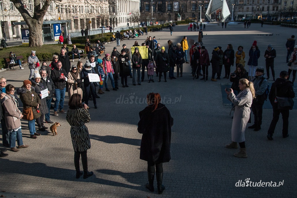 Protest przeciw "lex Czarnek" w Poznaniu - zdjęcie nr 10