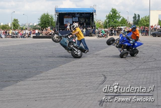 Kortowiada: Pokaz jazdy grupy motocyklowej  - zdjęcie nr 9