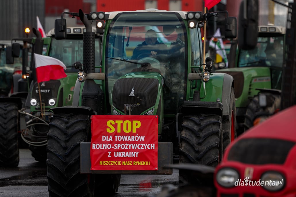 Ogólnopolski protest rolników z udzialem wiceministra Michała Kołodziejczaka  - zdjęcie nr 1