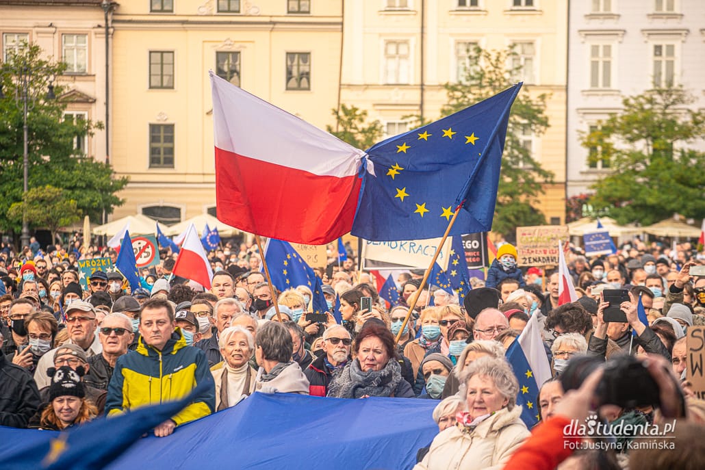 My zostajemy w Europie - demonstracja w Krakowie - zdjęcie nr 1