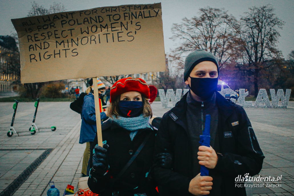 Strajk Kobiet: Stan wojny z kobietami - manifestacja we Wrocławiu - zdjęcie nr 9