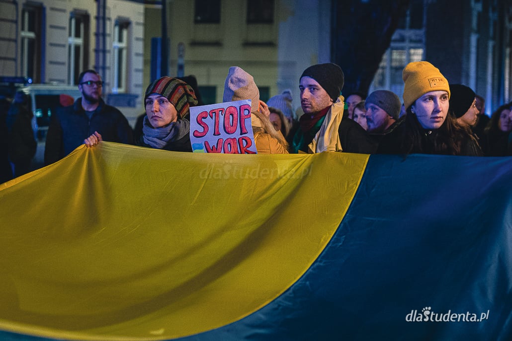 Solidarnie z Ukrainą - manifestacja poparcia w Krakowie - zdjęcie nr 11