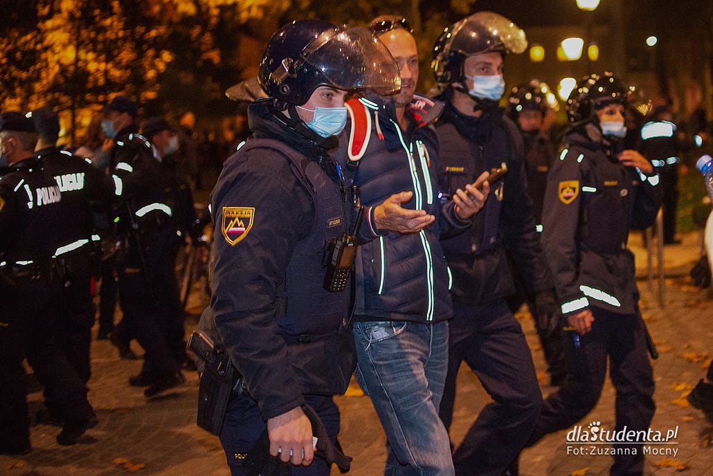 Wracają protesty antycovidowe w Europie - zdjęcie nr 1