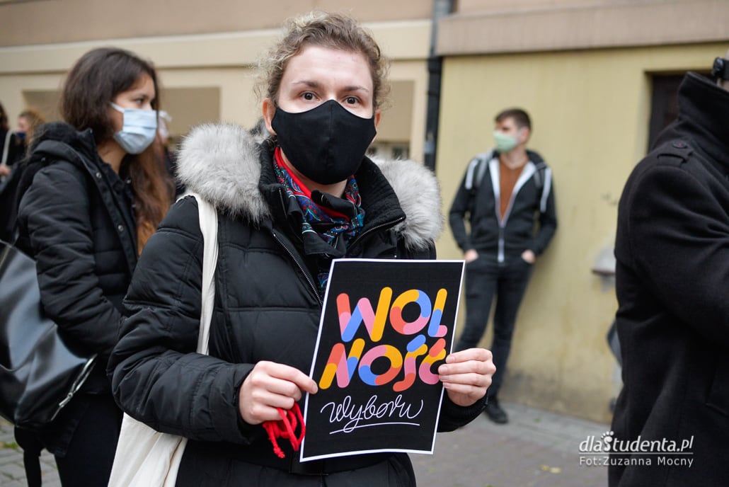 Strajk Kobiet - manifestacja w Poznaniu - zdjęcie nr 9