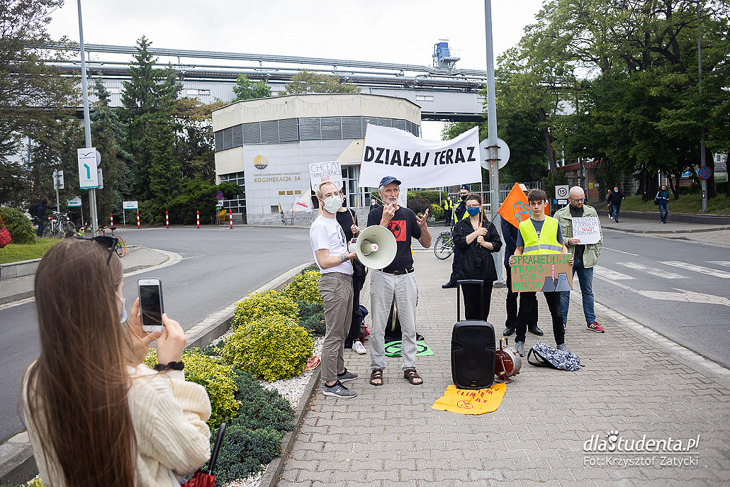 Chcemy sprawiedliwej transformacji, a nie węglowej manipulacj - protest we Wrocławiu - zdjęcie nr 10