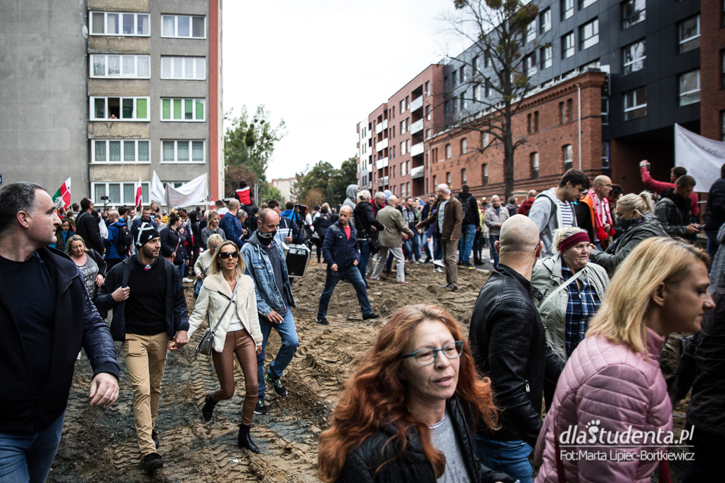 Manifestacja antycovidowców w Gdańsku - zdjęcie nr 7