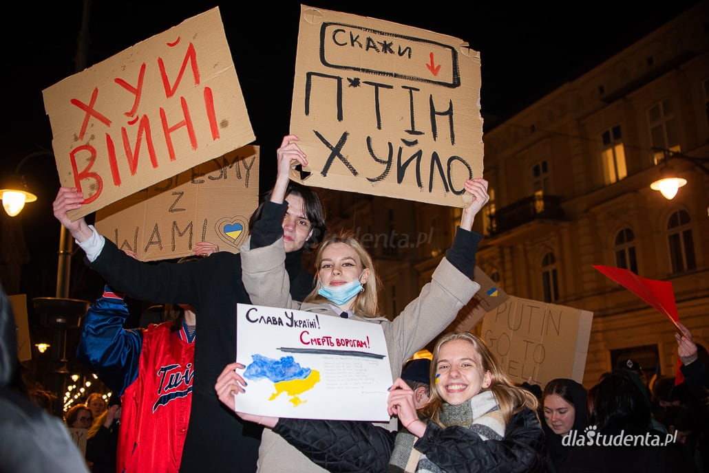 Solidarnie z Ukrainą - manifestacja poparcia w Łodzi  - zdjęcie nr 5