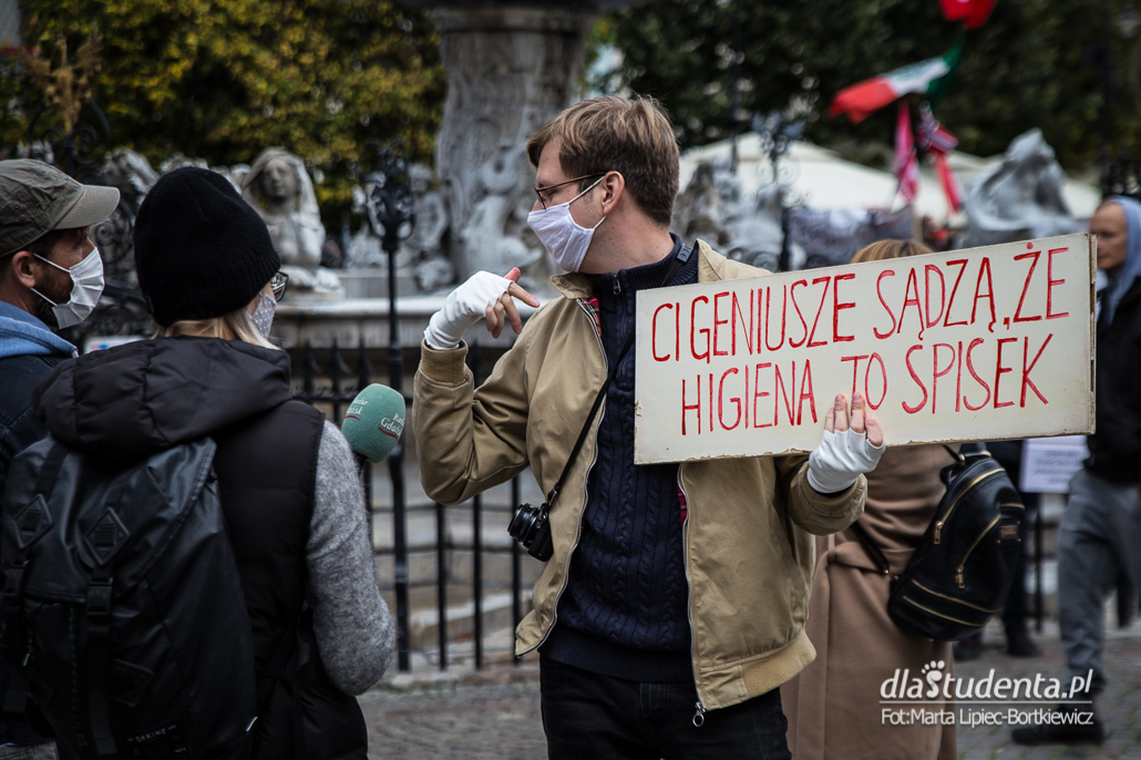 Manifestacja antycovidowców w Gdańsku - zdjęcie nr 9