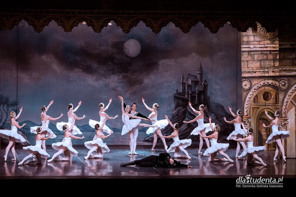 Classical Grand Ballet: Jezioro Łabedzie - zdjęcie nr 5