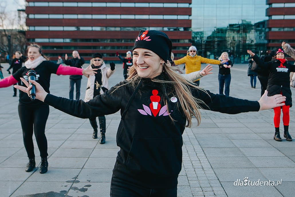 "Nazywam się Miliard" - Wrocławianie zatańczyli przeciwko przemocy wobec kobiet - zdjęcie nr 12