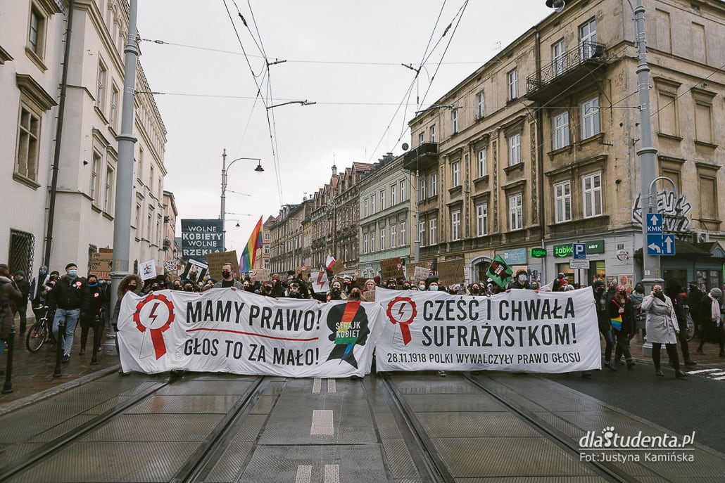 Strajk Kobiet: Mamy prawo! - manifestacja w Krakowie - zdjęcie nr 8