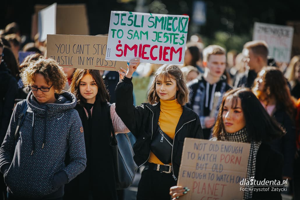 Młodzieżowy Strajk Klimatyczny we Wrocławiu - zdjęcie nr 3