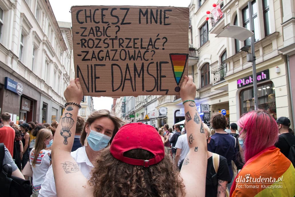 Poznań broni tęczy - manifestacja w obronie LGBT - zdjęcie nr 6