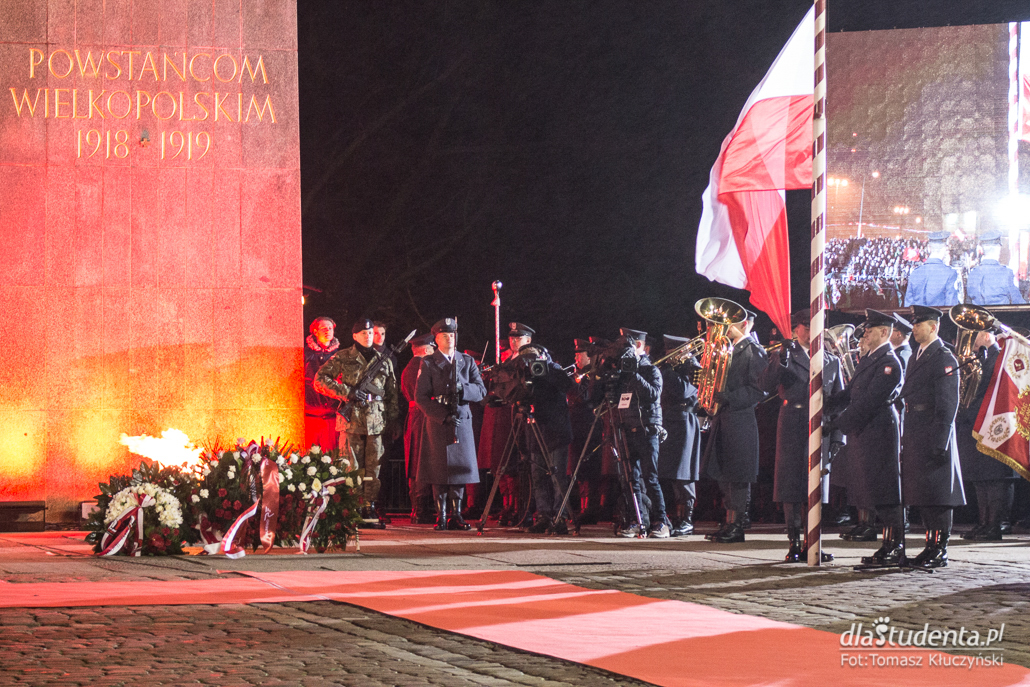 Uroczystości pod Pomnikiem Powstańców Wielkopolskich - zdjęcie nr 6