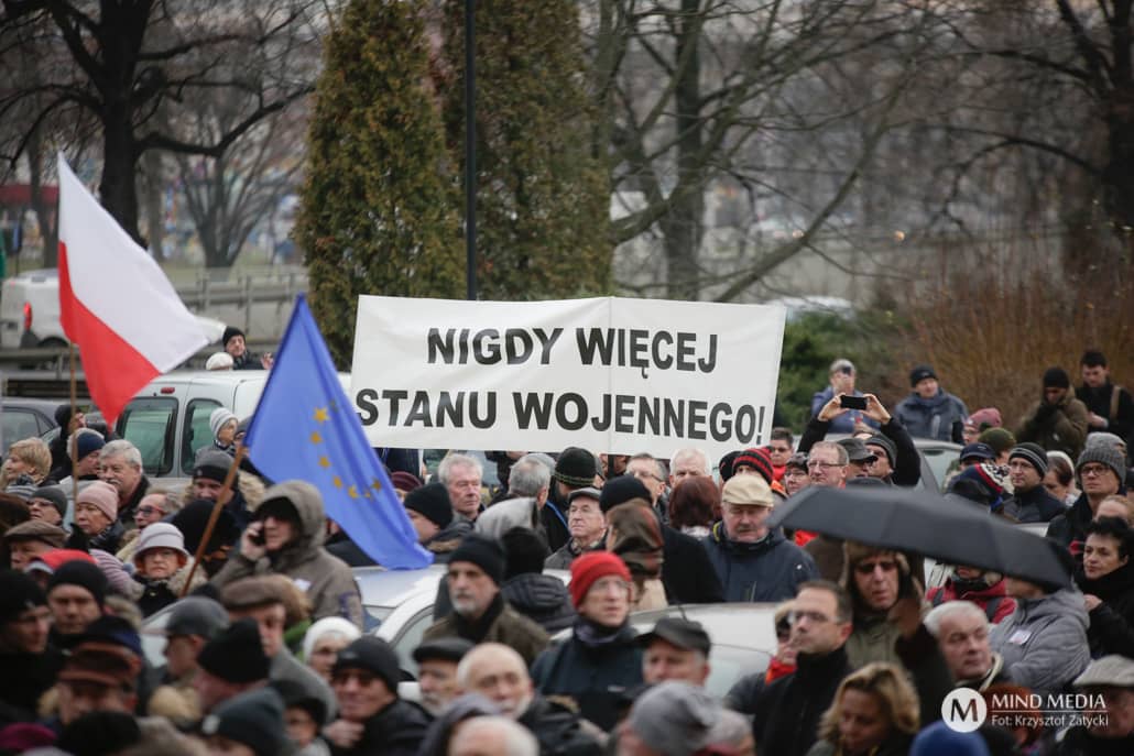 Grzeczni już byliśmy - Manifestacja KOD we Wrocławiu  - zdjęcie nr 11