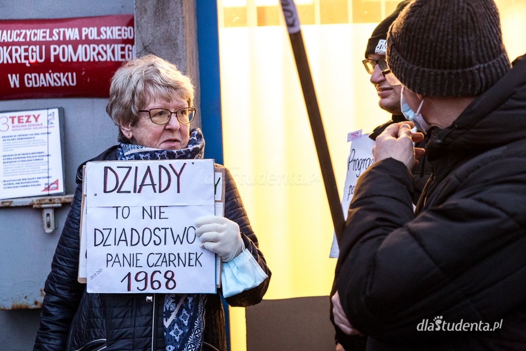 Lex Czarnek - protest w Gdańsku - zdjęcie nr 4