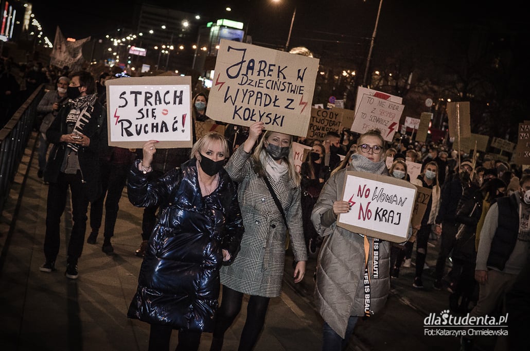 Strajk Kobiet: Marsz na Warszawę - zdjęcie nr 11