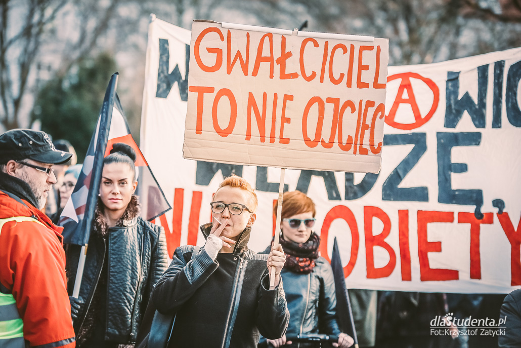 Protest Kobiet we Wrocławiu  - zdjęcie nr 11