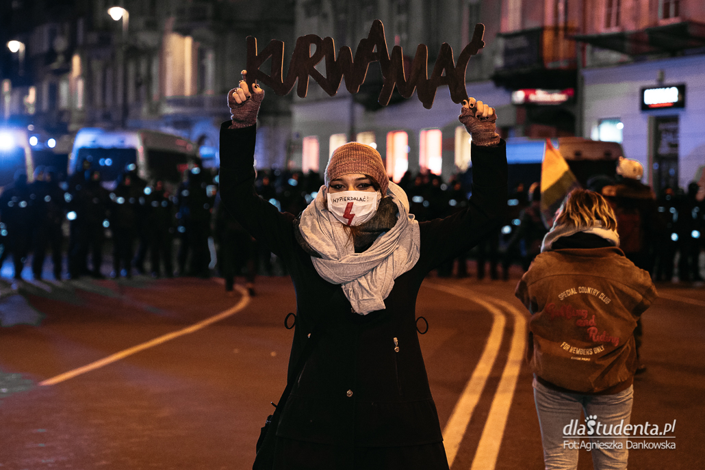 Strajk Kobiet 2021: Czas próby - manifestacja w Warszawie - zdjęcie nr 2