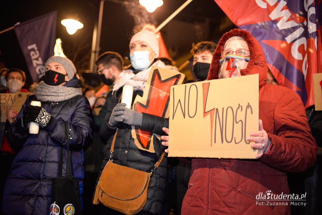 Strajk Kobiet 2021: Spontaniczny spacer w Łodzi - zdjęcie nr 7