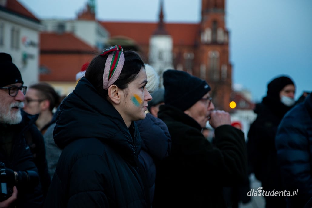 Solidarnie z Ukrainą - manifestacja poparcia w Białymstoku  - zdjęcie nr 7