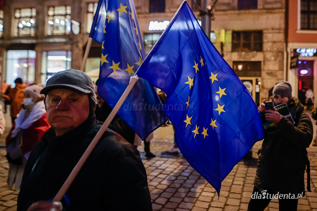 TAK dla Ukrainy w Unii Europejskiej - manifestacja we Wroclawiu  - zdjęcie nr 6
