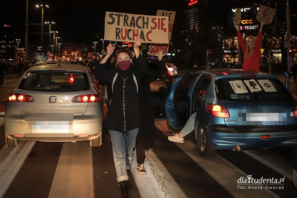 Strajk Kobiet: Wrocław blokuje ulice - zdjęcie nr 8